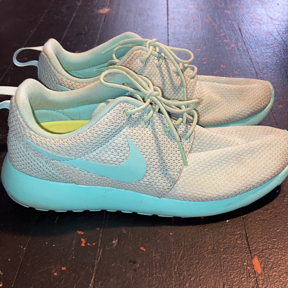 Custom Nike ID Roshe Run - minty green
